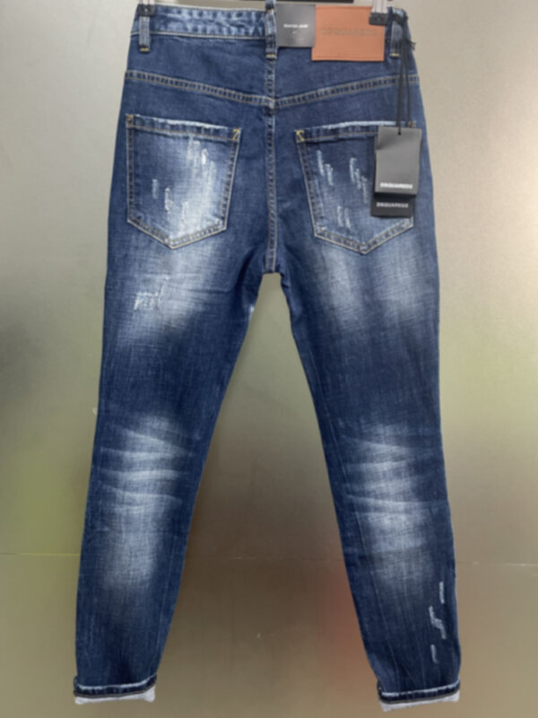 سراويل جينز للرجال مغسولة وبالية ، بسيطة ومتعددة الاستخدامات ، قدم صغير ، عصرية ، جديدة ، الربيع ، الصيف ، أو