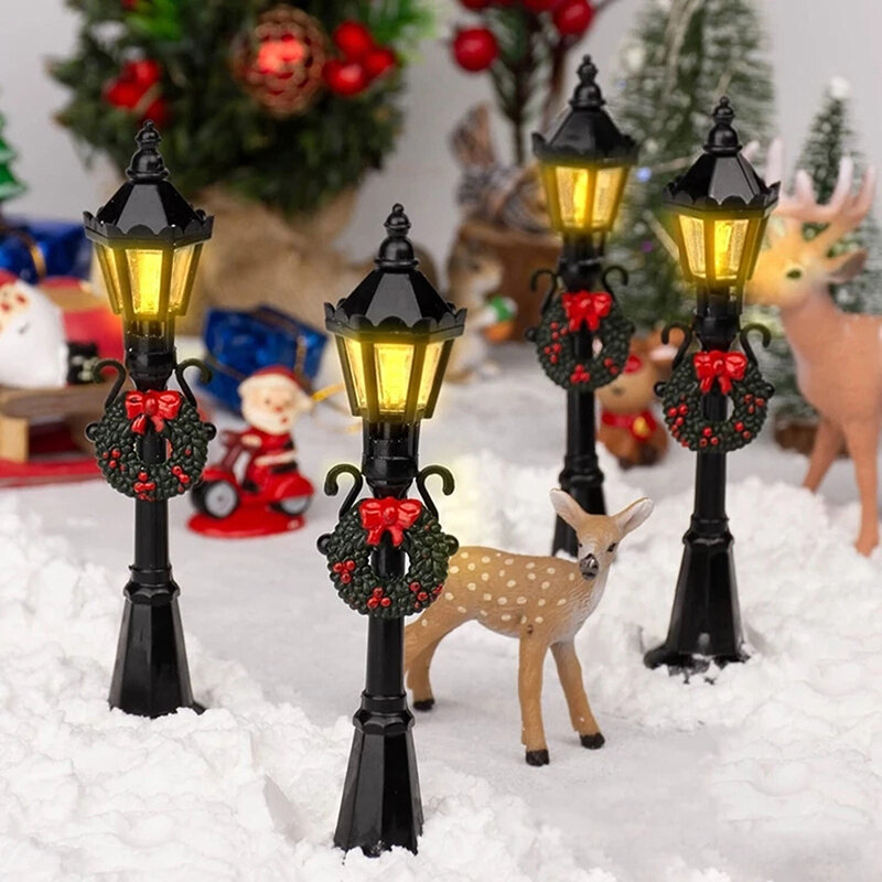 Natal Mini Street LED Light Modelos, Dollhouse Streetlight, Árvore de Natal, Micro-Paisagem, Acessórios De Jardim De Fadas, 4Pcs