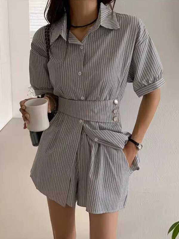 SuperAen-Conjunto de camisa de cintura alta y pantalones cortos de pierna ancha, camisa con hebilla de diseño Vintage coreano, Chic, verano, 2024