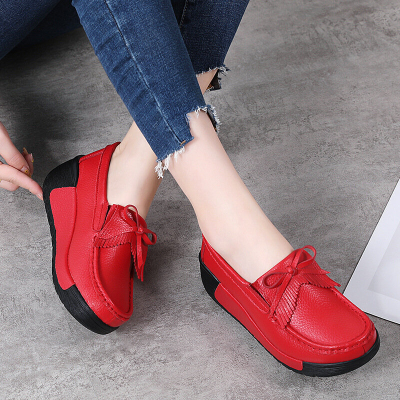女性の快適な革の靴,カジュアルな赤いレースのモカシン,厚底,毎日
