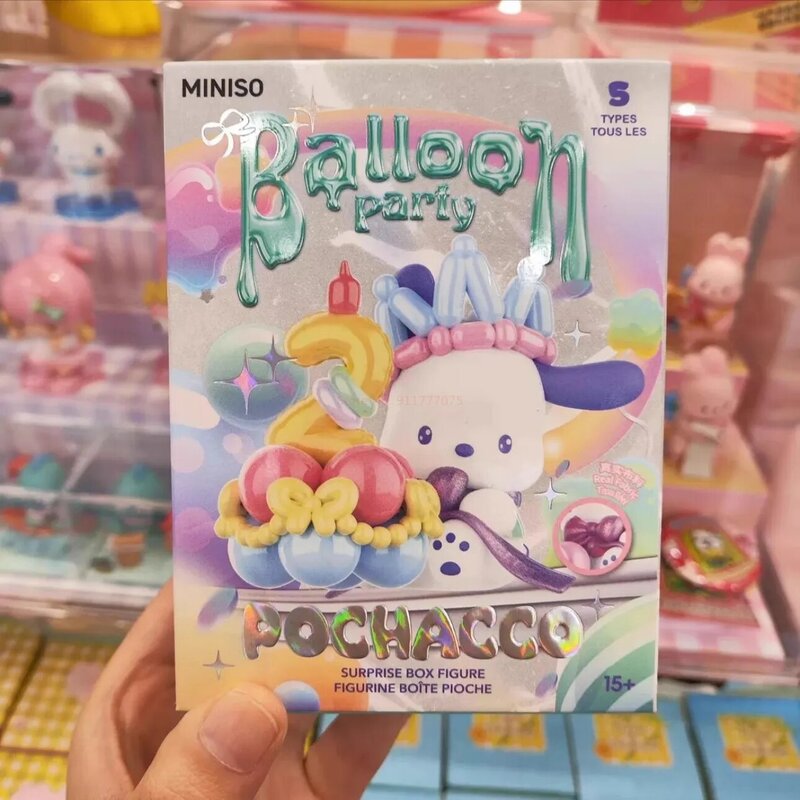 2024 New Sanrio Anime Pacha Dog Blind Box Balloon Carnival Party Series giocattoli alla moda ornamenti da tavola giocattolo per bambini regalo di compleanno