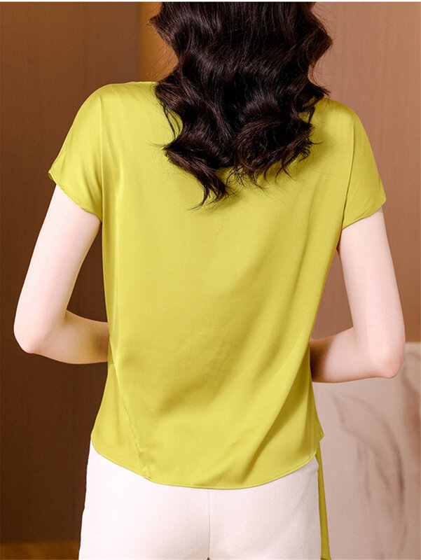 Blus wanita Satin Korea Musim Panas 2024 elegan lengan pendek leher potong kasual kemeja Kantor longgar pakaian kerja blusa mujer