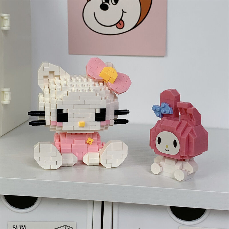 บล็อกตัวต่อ Hello Kitty ของเล่นตกแต่งรูปตัวการ์ตูน Sanrio อนิเมะ Kuromi โมเดลของเล่นปริศนาสำหรับเด็ก