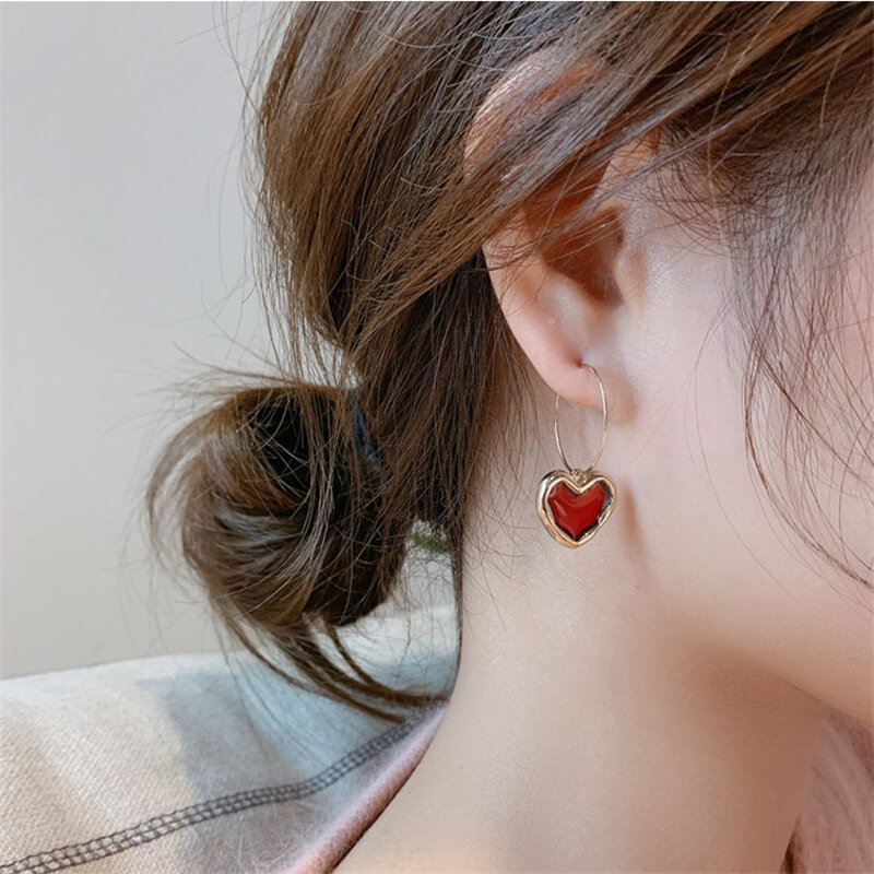 Trendy Sweet Burgundy Enamel Heart Earrings For Women Girl Gold Color Metal Love Heart Hanging Dangle Earrings Vintage Jewelry