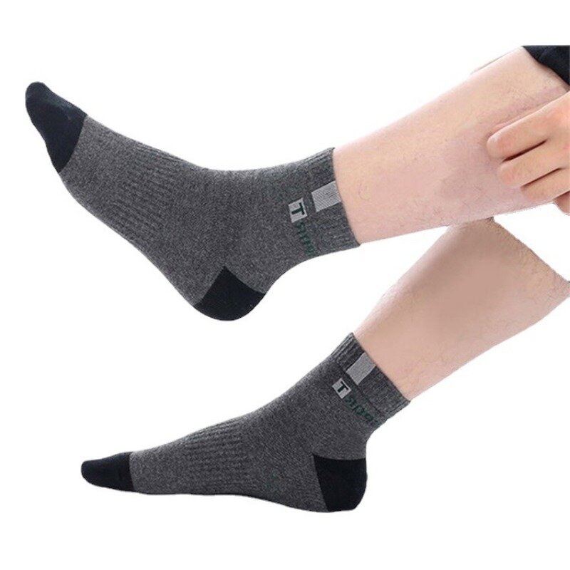 Cotton Sock for Men Sport Breathable Soft Letter Fashion Sneakers High Elastic Middle Tube Stocking Towel Sox Summer Running
