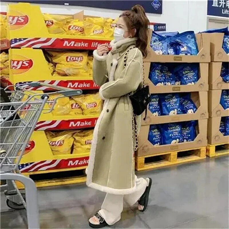 Mantel bulu domba Suede musim dingin wanita, mantel satu potong bulu panjang kelas tinggi bergaya Korea 2023