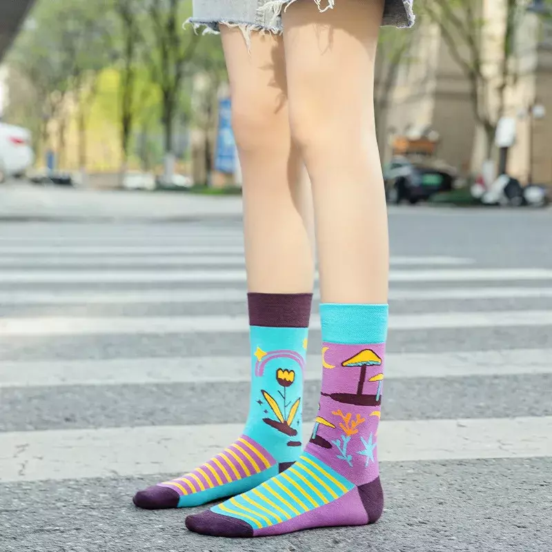 Оригинальные модные и индивидуализированные носки для девушек в стиле интернет-знаменитостей