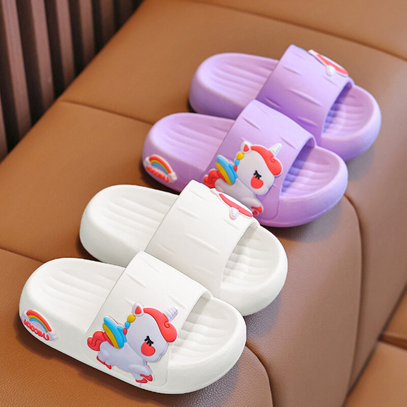 Тапочки для ванной комнаты для маленьких девочек, Нескользящие сандалии с открытым носком и милым мультяшным принтом, домашняя обувь для детей, для дома и улицы