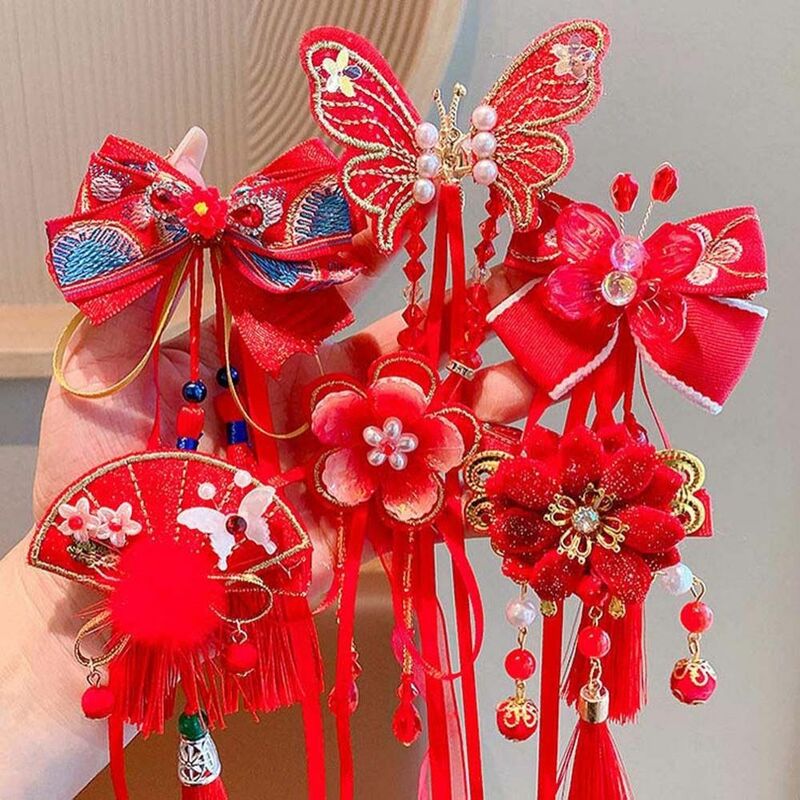 Farfalla Hanfu fermaglio per capelli moda colore rosso perla Bowknot Clip a becco d'anatra mollette fermaglio laterale per capelli nappa tornante quotidiano