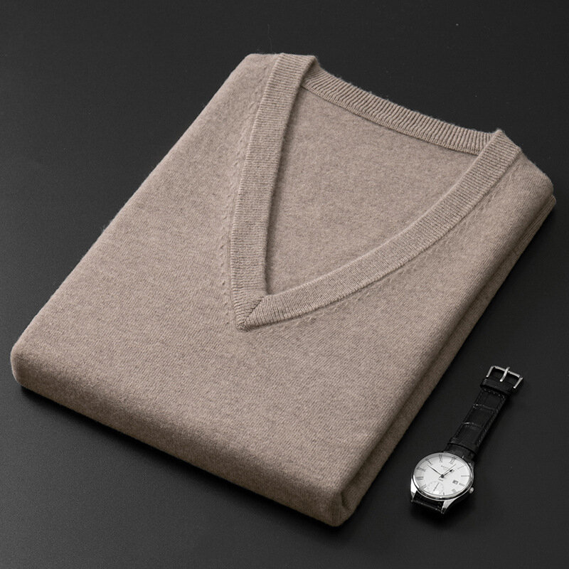 Classic V-neck knitwear, business casual, mixed fabric, Fall/Winter 2024