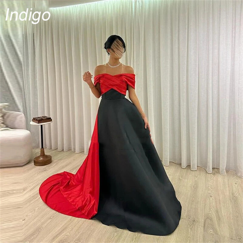 Gaun Prom Indigo A-Line dari bahu terbuka punggung Satin tanpa tali menyapu kereta api Pleat elegan gaun malam untuk wanita الolnya