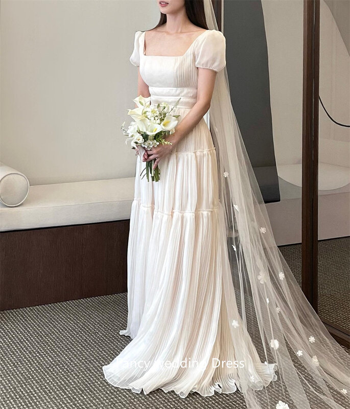 Fancy Elegant Square Neck Korea Wedding Dresses Short Sleeve Chiffon Tiered Ruffles Bridal Dress Backless Beach Bride Gown