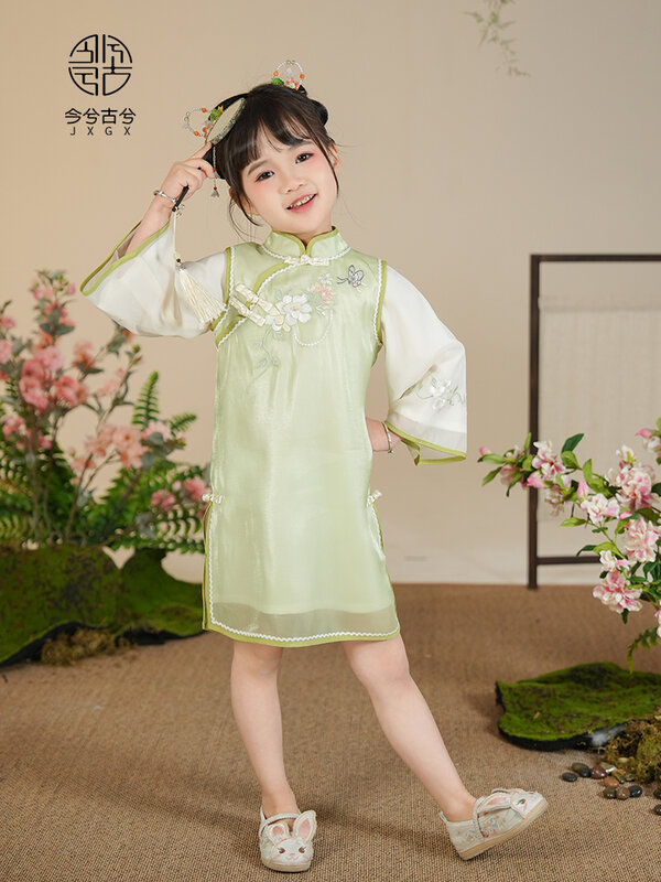 Hanfu Girls' Autumn Retro the Republic of China Style Inverted Big Sleeve Little Girl Green Fresh Dress