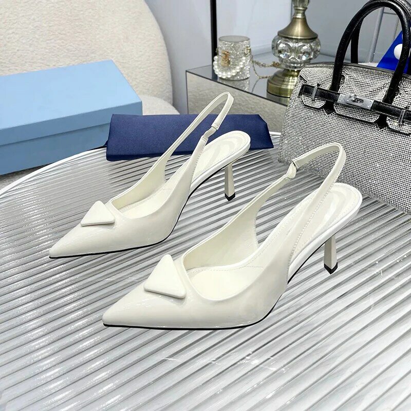 Summer 2024 Walk Show New Female High Heeled Sandals Pointy Toe Toe Wrapping Design Lady Shoes Elegant Fashion Sandals