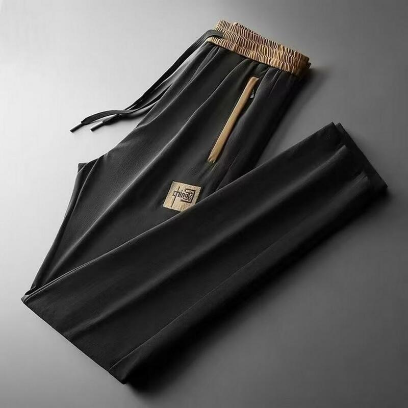 Celana kargo ringan bersirkulasi, celana kargo musim panas pria dengan pinggang tali serut elastis warna Solid untuk nyaman