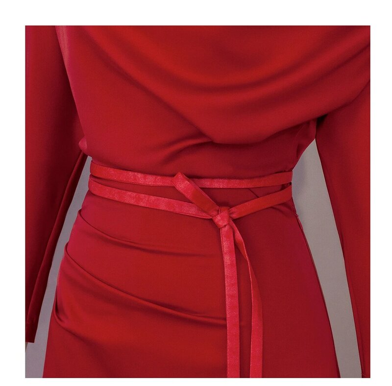 สีแดงเอียงไหล่ชุดอารมณ์ความรู้สึกแขนยาวซาตินชุด High-End จัดเลี้ยงกระโปรงยาวผู้หญิง