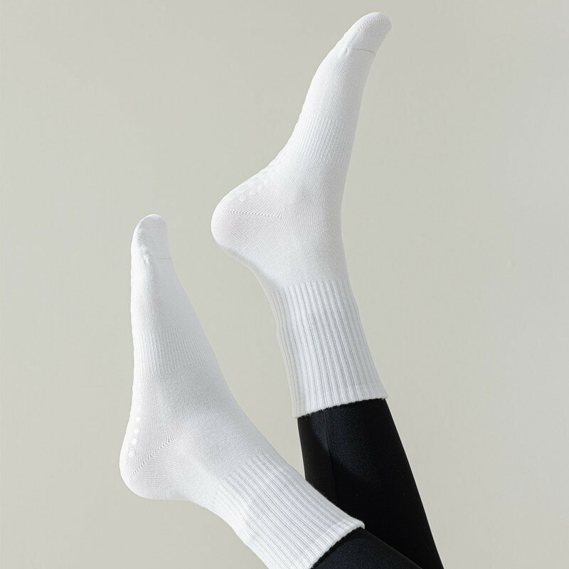 New Simple Solid Color Mid Calf Yoga Socks Pilates Socks Silicone Non-slip Fitness Socks Indoor Dance Gymnastic Training Socks