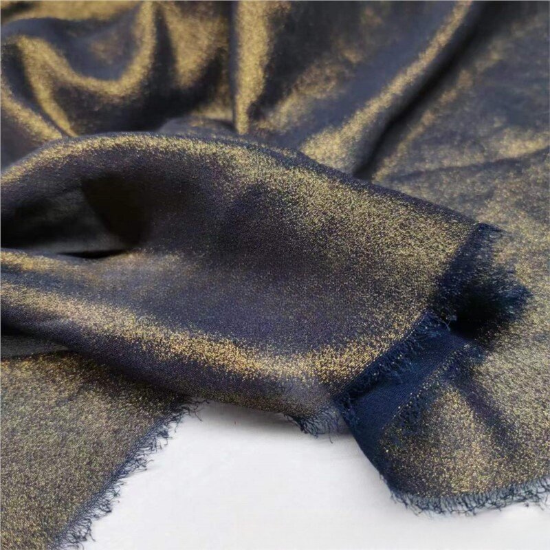 การเย็บผ้าพันคอกระโปรงงานทำมือผ้าชีฟองติดมุกปิดทอง
