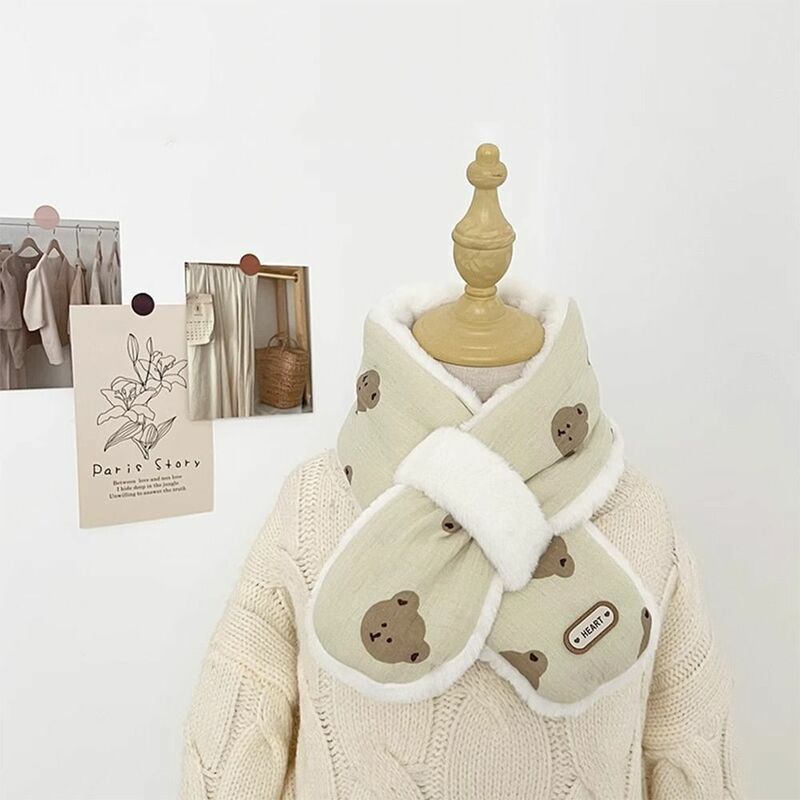 ผ้าพันคอแฟชั่นดีไซน์รูปหมีผ้ากำมะหยี่ขนแกะสำหรับเด็กอบอุ่นสไตล์เกาหลีอุปกรณ์เสริมสำหรับผ้าสีทึบ