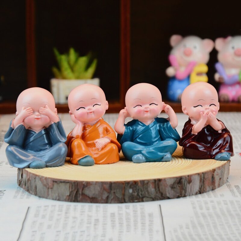 4 buah hadiah kerajinan Resin patung biksu kecil cantik patung Buddha biksu lucu dekorasi mobil meja boneka Buddha kreatif