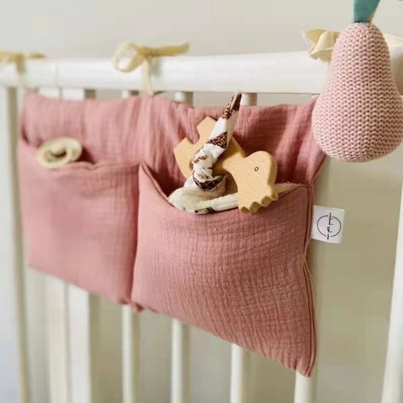 Tas popok samping tempat tidur bayi motif kartun lucu tas penyimpanan popok sekali pakai tas tangan gantung troli botol bayi laki-laki perempuan baru