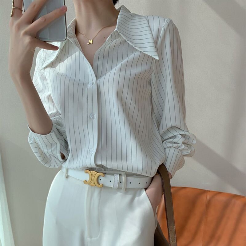 QWEEK blus dasar lengan panjang bergaris, baju kantor wanita kemeja lengan panjang motif garis putih, blus estetika longgar musim panas mode Korea