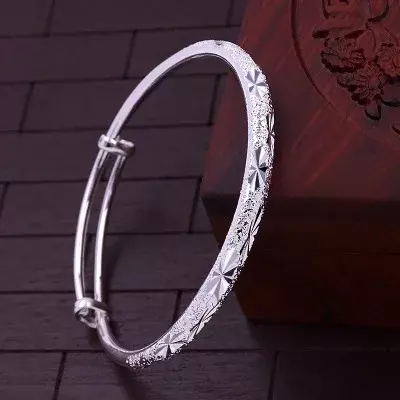 Hete Nieuwe Mode 925 Stempel Zilveren Kleur Armbanden Voor Vrouwen Frosted Glanzende Sterren Bangles Verstelbare Sieraden Huwelijksfeest Geschenken