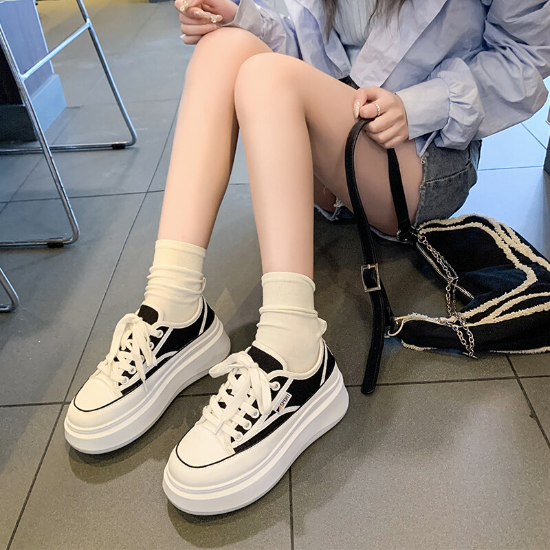 2023 High Quality Shoes for Women Lace Up Women's Vulcanize Shoes Fashion Solid Color Ladies Casual Sneakers Platform Sneakers