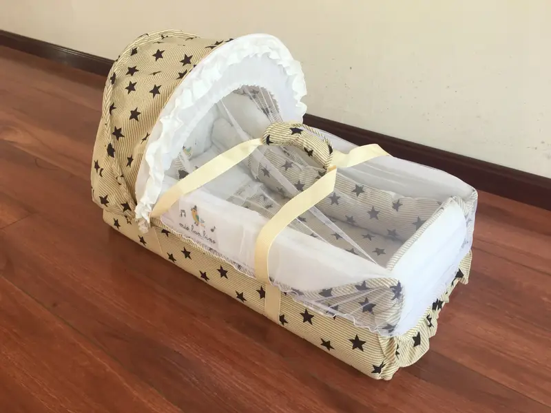 سلة نوم محمولة مع شبكة ناموسية ، سرير أطفال لحديثي الولادة ، عربة هزازة دوارة