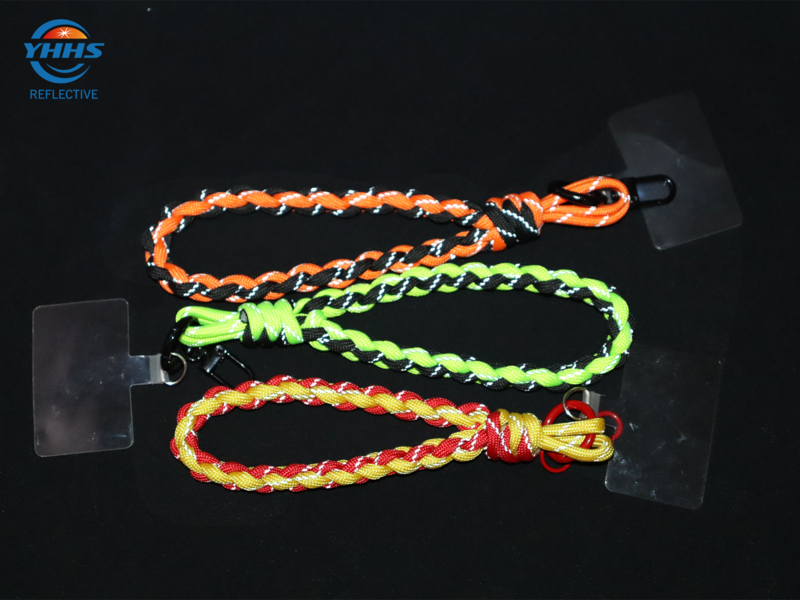 High Visibility Reflective Keychians Fluorescent Green Reflector Pendant For Kid's Bags Riding Accessories Safe Travel
