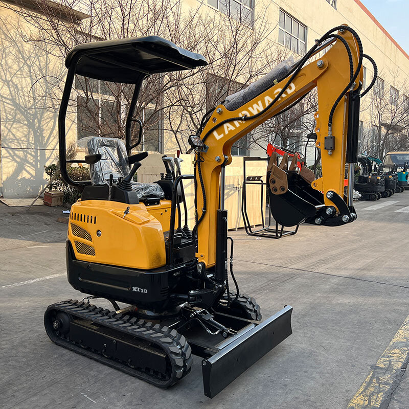 Multifunction Mini Excavator 1.3Ton Diesel Engine High Quality Micro Crawler 1000kg Small Digger Manufacturer Customized
