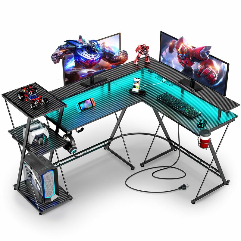 โต๊ะเล่นเกมรูปตัว L พร้อมไฟ LED และปลั๊กไฟโต๊ะคอมพิวเตอร์แบบพลิกกลับได้50นิ้วพร้อมชั้นวางของและขาตั้งจอมุม