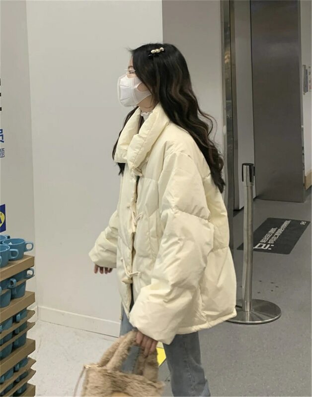 Mantel katun musim dingin wanita, jaket tanduk sapi kancing kecil tebal versi Korea longgar temperamen, mantel katun musim dingin 2023