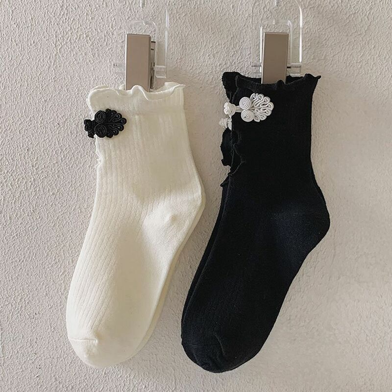 Calcetines bordados de estilo chino JK para mujer, medias de tubo de algodón, calcetines con hebilla Cheongsam, Otoño e Invierno