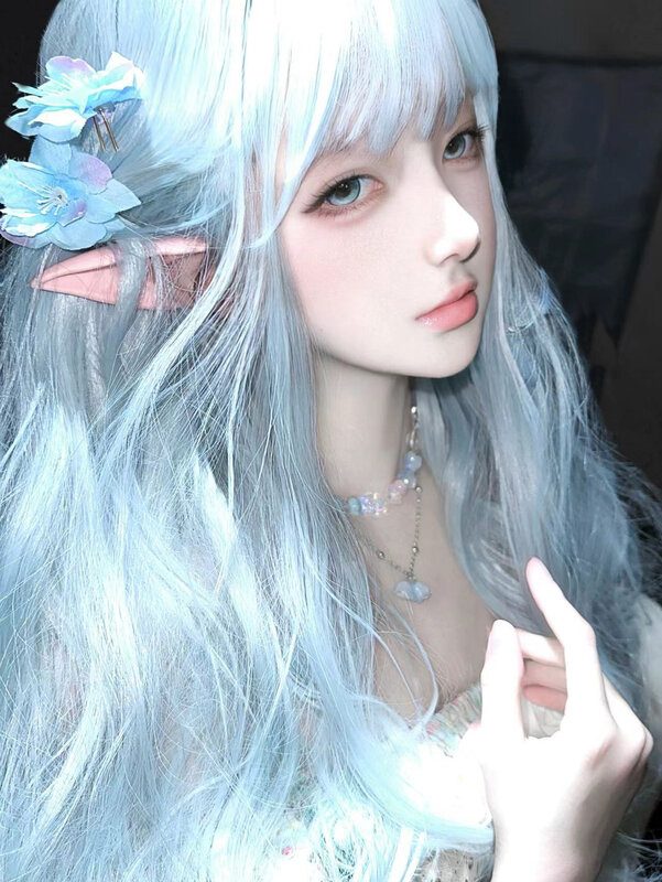 Wig sintetis gaya Lolita biru langit 24 inci dengan Wig panjang alami bergelombang untuk Wig Cosplay harian wanita tahan panas