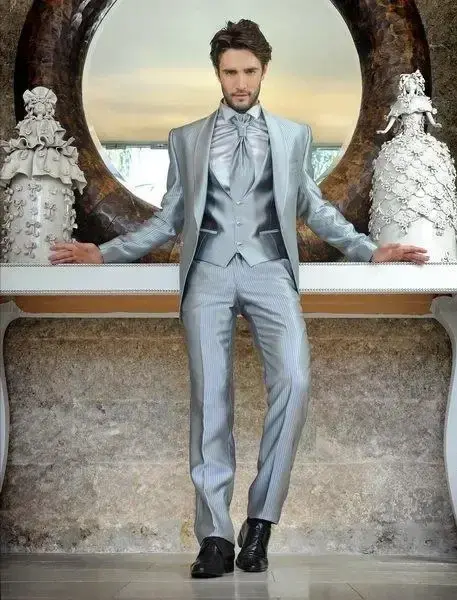 Włoski styl Sliver satynowy garnitur męski elegancki garnitury ślubne dla mężczyzn marynarka na studniówkę wysokiej jakości niestandardowy Slim Fit 3-częściowy smoking pana młodego