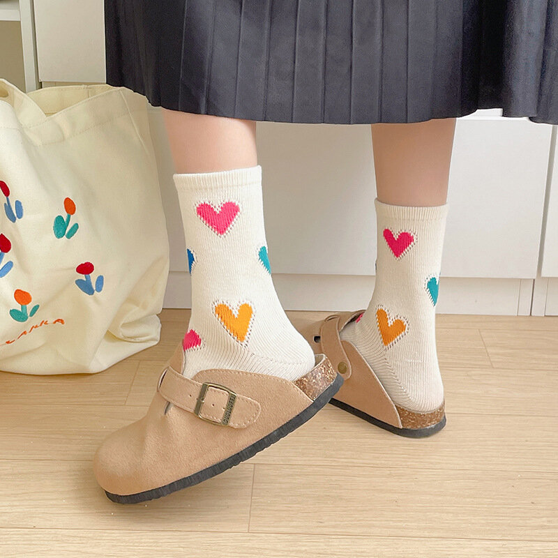 ถุงเท้าสตรีถุงเท้าสำหรับฤดูใบไม้ร่วงถุงเท้าน่ารักผ้าฝ้ายลายหัวใจน้อยระบายอากาศได้ดี