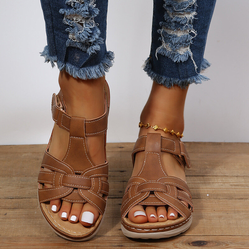 Sandalias planas de punta redonda para mujer, zapatos cómodos con botones Retro, zapatillas cómodas, talla 43, novedad de verano, 2022