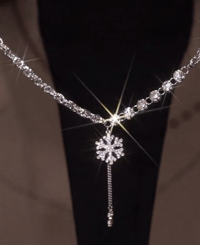 Shine Crystal Snowflake Hangers Ketting Voor Vrouwen Metal Choker Ketting Trui Chain Christmas Party Sieraden Geschenken