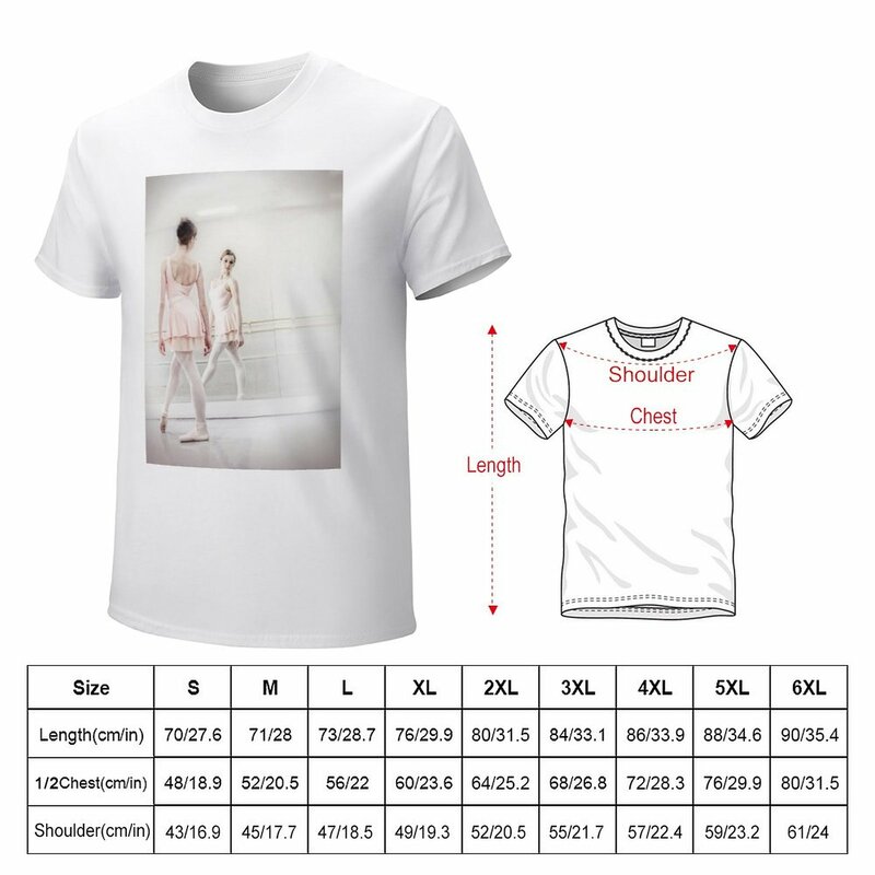 Camiseta gráfica com estampa animal masculina, Roupa estética para meninos, no espelho