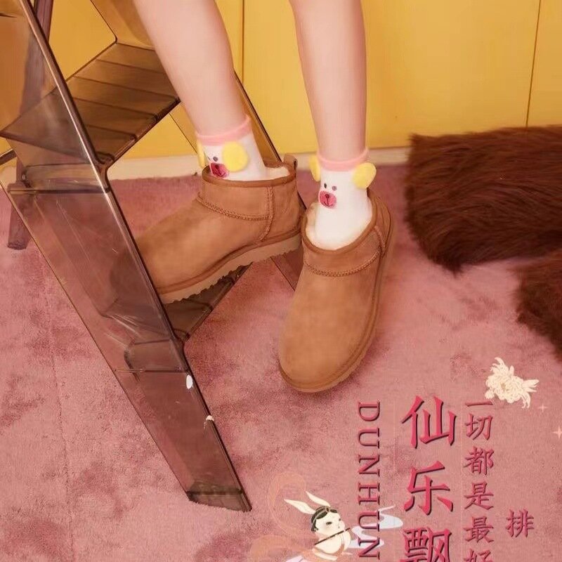2024 New Girls' and Women's Colorful Matching Mid tube Socks Korean Version Ugly and Cute Fashion Goods Stacked Socks