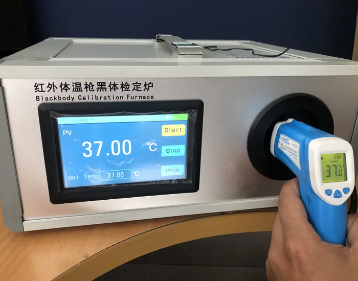 Chine décent brateur de température ET385-050 pour le dispositif d'étalonnage du four à corps noir de bureau