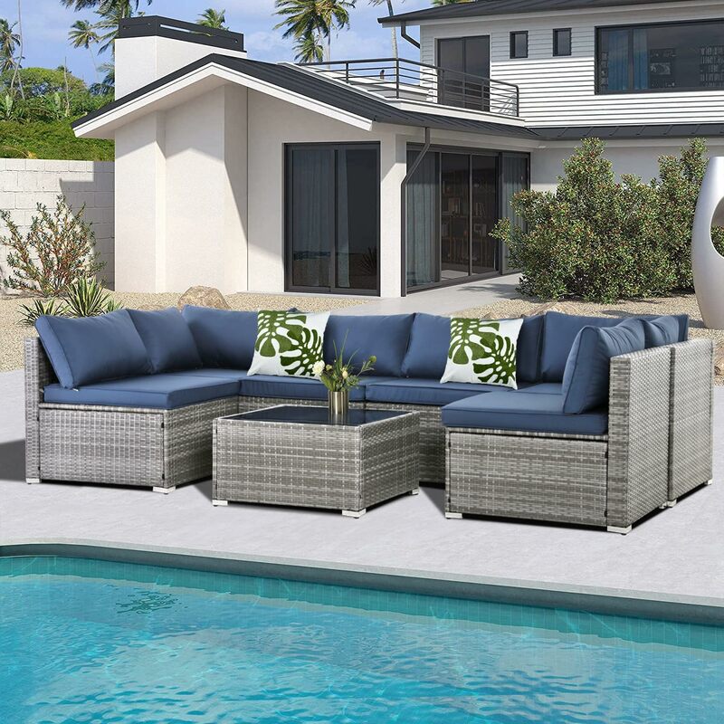 Wicker Outdoor-Gesprächs set, Rattan-Sofa garnitur mit wasch baren Kissen und Glas-Couch tisch für den Hinterhof am Pool