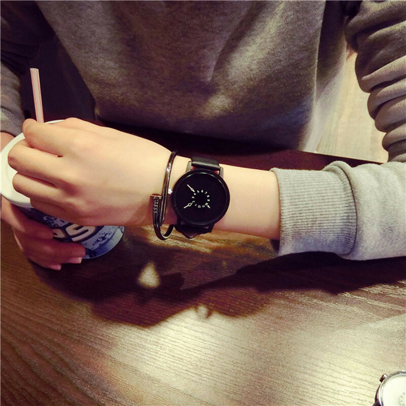 Dla par zegarek, minimalistyczny codzienny zegarek codzienny, modny zegarek entuzjasta mężczyzn i damski skórzany pasek kwarcowy zegarek analogowy