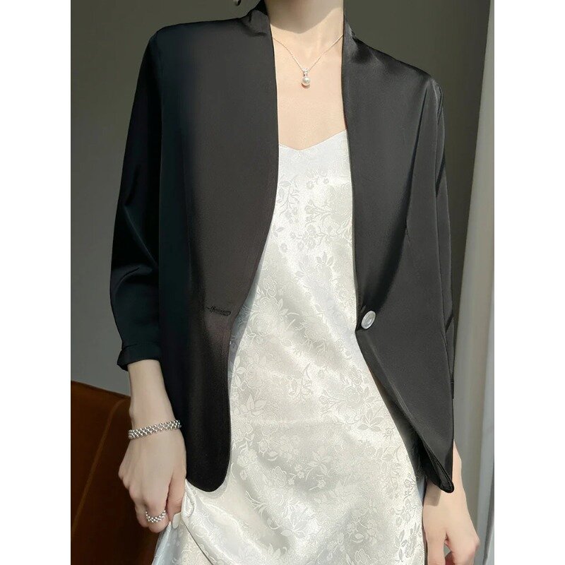 Satin Small Suit Jacket Women's Senior Sense Goddess Fan Seven-Quarter Sleeve 2024 Spring/Summer Design Sense Light Top N155