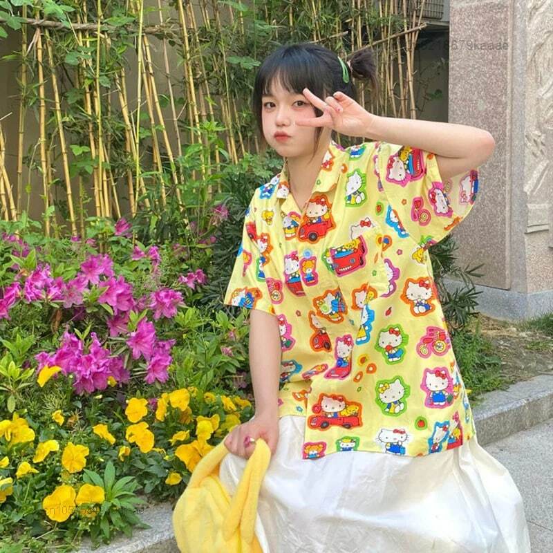 Sanrio Hello Kitty Baju Musim Panas Baju Kuning Perancang Busana Antik Baju Lengan Pendek Atasan Kasual Kartun Wanita Blus Y2k
