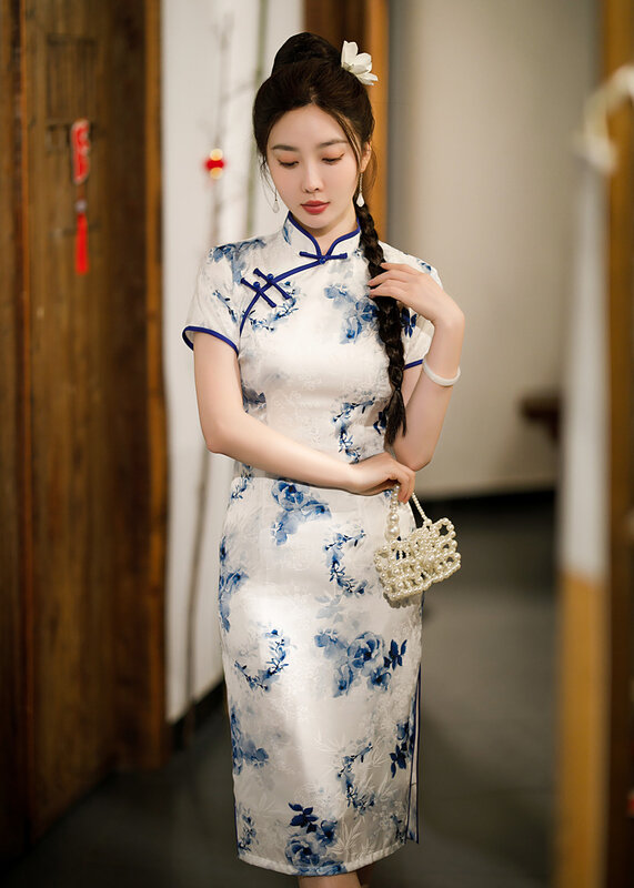Chinese Style Traditional Improved Cheongsam High Split Vintage Dress Women Floral Print Slim Qipao