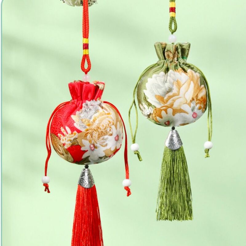 Adornos de coche con patrón de flores de moda, decoración de dormitorio, bolsita de estilo chino antiguo, bolsa de joyería, monedero, bolsa bordada