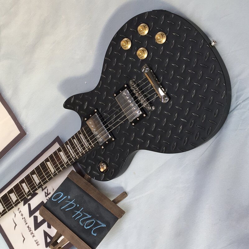 Tersedia 6 senar gitar listrik gratis pengiriman perangkat keras krom Matte gitar hitam pesanan dan gratis pengiriman gitar