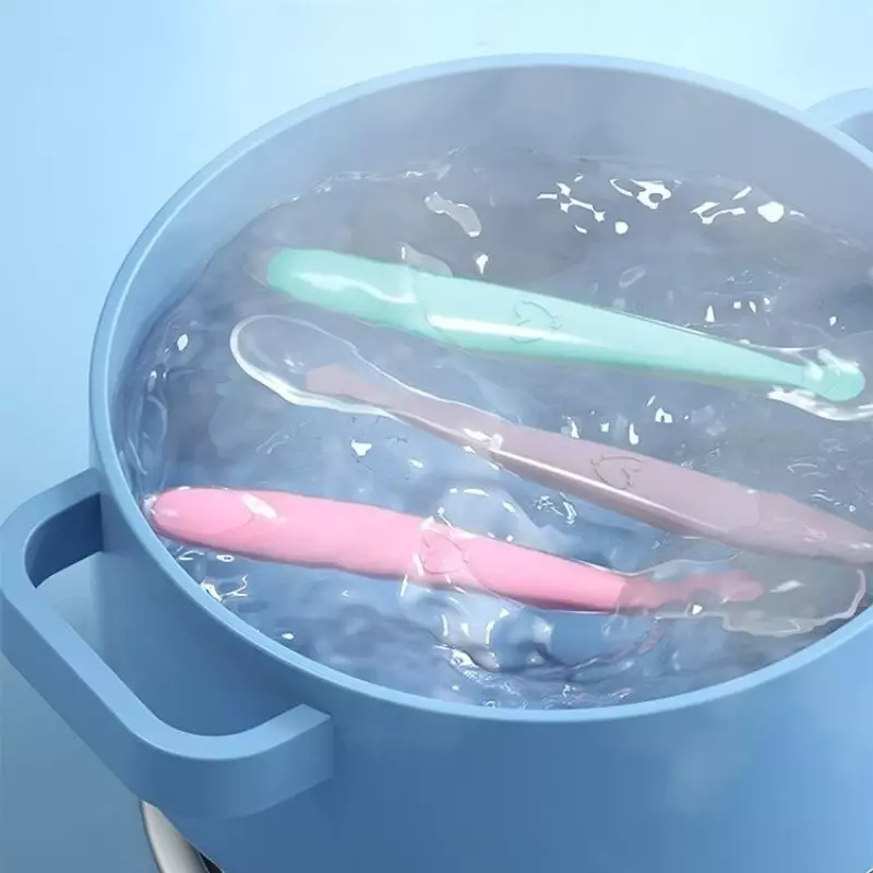 Sendok silikon lembut bayi dengan kotak penyimpanan warna permen sendok pengindera suhu peralatan makan makanan anak piring pemberi makan